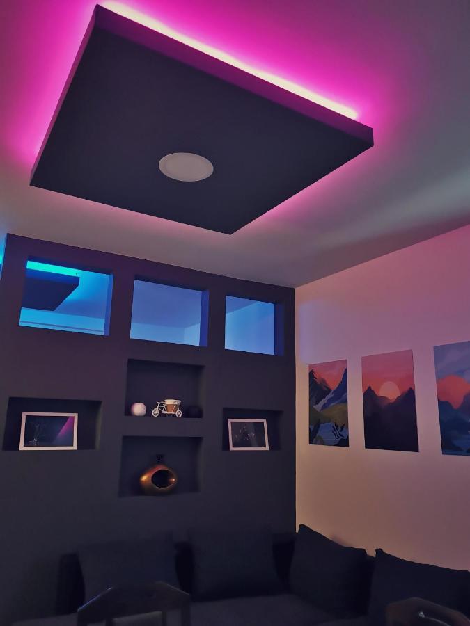Apartment ⋆⋆⋆⋆⋆ Lux ⋆⋆⋆⋆⋆ Parking And Wifi Included *